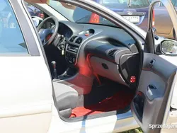 Srebrny (metalik) Używany 2007 Peugeot 206 Hatchback | 4500 zł