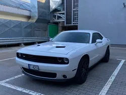 Biały Używany 2015 Dodge Challenger SXT Coupe | 85 000 zł (Dość drogi)