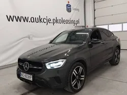 Czarny Używany 2021 Mercedes GLC300 SUV | 220 000 zł
