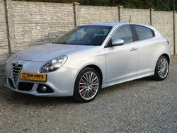 Srebrny Używany 2014 Alfa Romeo Giulietta Hatchback | 35 800 zł (Uczciwa cena)