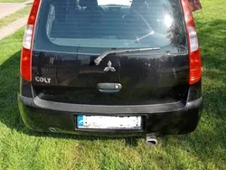 Czarny Używany 2005 Mitsubishi Colt Hatchback | 7000 zł (Uczciwa cena)