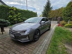 Szary Używany 2020 Hyundai Elantra Sedan/Limuzyna | 63 000 zł (Uczciwa cena)