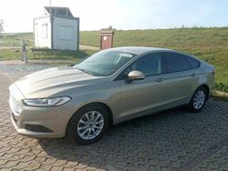 Żółtozłoty Używany 2017 Ford Mondeo Trend+ Hatchback | 45 500 zł (Uczciwa cena)