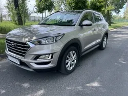 Złoty Używany 2018 Hyundai Tucson SUV | 77 500 zł (Uczciwa cena)