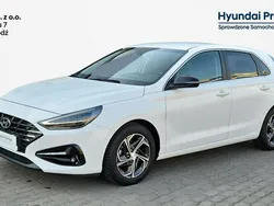 Biały Używany 2023 Hyundai i30 Hatchback | 77 500 zł (Dość drogi)