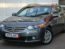 Szary (metalik) Używany 2010 Honda Accord Elegance Kombi | 33 333 zł
