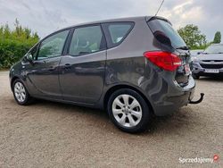 Szary Używany 2016 Opel Meriva Minivan | 35 900 zł (Uczciwa cena)