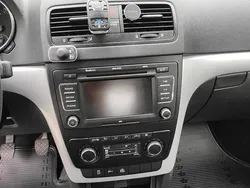 Srebrny Używany 2011 Skoda Yeti SUV | 26 500 zł (Dość drogi)