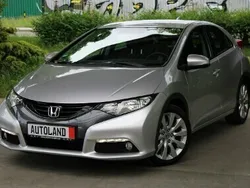Srebrny (metalik) Używany 2013 Honda Civic Hatchback | 44 444 zł