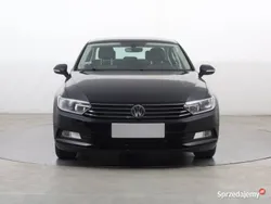 Czarny Używany 2017 VW Passat Sedan/Limuzyna | 47 999 zł (Super Cena)