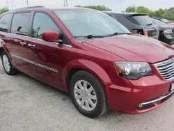 Bordowy Używany 2015 Chrysler Town & Country Minivan | 46 500 zł