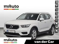 Biały Używany 2022 Volvo XC40 Momentum SUV | 119 900 zł (Uczciwa cena)