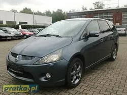 Szary Używany 2007 Mitsubishi Grandis Minivan | 19 900 zł