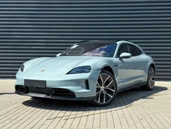 Shade green metallic Nowe 2024 Porsche Taycan Sport Turismo Sedan/Limuzyna | 549 900 zł