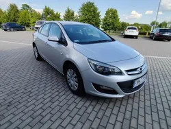 Srebrny Używany 2015 Opel Astra Sedan/Limuzyna | 27 990 zł (Uczciwa cena)