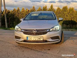 Srebrny Używany 2018 Opel Astra Kombi | 29 900 zł (Dobra cena)