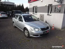 Srebrny Używany 2011 Skoda Octavia Kombi | 7900 zł (Super Cena)