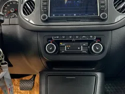 Czarny Używany 2012 VW Tiguan SUV | 56 000 zł (Dość drogi)