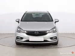 Srebrny Używany 2019 Opel Astra Kombi | 36 999 zł (Uczciwa cena)