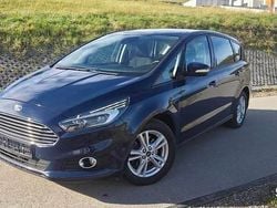 Granatowy Używany 2018 Ford S-MAX S Minivan | 51 400 zł (Uczciwa cena)