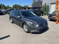 Grafitowy (metalik) Używany 2017 VW Passat Kombi | 26 900 zł
