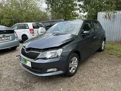 Szary (metalik) Używany 2016 Skoda Fabia Hatchback | 8900 zł