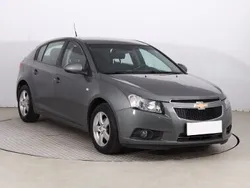 Szary Używany 2013 Chevrolet Cruze Hatchback | 23 499 zł (Uczciwa cena)
