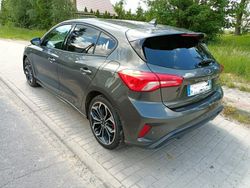 Szary (metalik) Używany 2019 Ford Focus ST-Line Hatchback | 38 999 zł