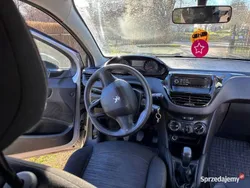 Srebrny Używany 2014 Peugeot 208 Hatchback | 14 900 zł (Uczciwa cena)