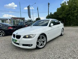 Biały Używany 2008 BMW 330 Coupe | 38 900 zł