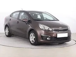 Szary Używany 2015 Kia Rio Sedan/Limuzyna | 31 999 zł (Uczciwa cena)