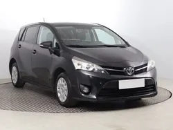 Czarny Używany 2014 Toyota Verso Minivan | 37 499 zł (Uczciwa cena)