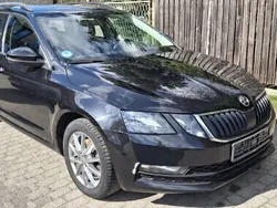 Czarny Używany 2020 Skoda Octavia Sedan/Limuzyna | 24 800 zł