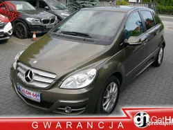 Brązowy Używany 2010 Mercedes B180 Minivan | 22 500 zł (Uczciwa cena)