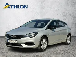 Srebrny (metalik) Używany 2021 Opel Astra Hatchback | 71 900 zł (Dość drogi)