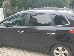 Czarny Używany 2016 Kia Carens Minivan | 46 900 zł (Dość drogi)
