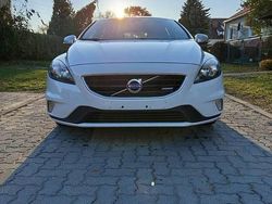 Biały Używany 2014 Volvo V40 R-Design Kombi | 33 500 zł (Uczciwa cena)