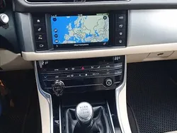 Czarny Używany 2015 Jaguar XF Prestige Sedan/Limuzyna | 63 500 zł (Uczciwa cena)