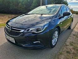Czarny Używany 2016 Opel Astra Dynamic Hatchback | 39 900 zł (Uczciwa cena)