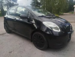Czarny Używany 2009 Toyota Yaris Hatchback | 9300 zł (Super Cena)