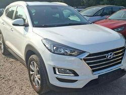 Biały Używany 2019 Hyundai Tucson SUV | 56 000 zł (Super Cena)