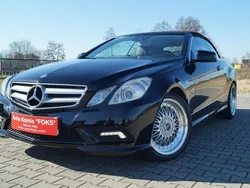 Czarny (metalik) Używany 2010 Mercedes E500 Kabriolet | 59 500 zł