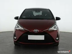 Bordowy Używany 2019 Toyota Yaris Hatchback | 55 999 zł (Uczciwa cena)