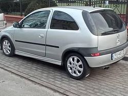 Srebrny Używany 2002 Opel Corsa Hatchback | 7500 zł