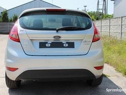 Srebrny Używany 2009 Ford Fiesta Hatchback | 14 500 zł (Uczciwa cena)