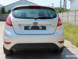 Srebrny Używany 2009 Ford Fiesta Hatchback | 14 500 zł (Uczciwa cena)