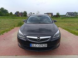 Czarny Używany 2010 Opel Astra Hatchback | 21 000 zł (Drogi)