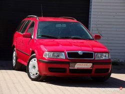 Czerwony Używany 2007 Skoda Octavia Kombi | 9590 zł (Uczciwa cena)