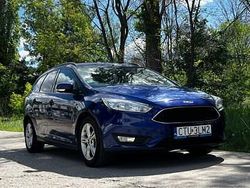 Niebieski Używany 2014 Ford Focus Kombi | 25 800 zł (Uczciwa cena)