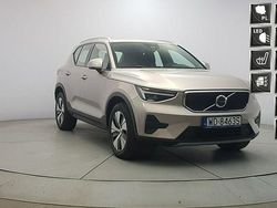 Złoty Używany 2022 Volvo XC40 Core SUV | 124 850 zł (Dość drogi)